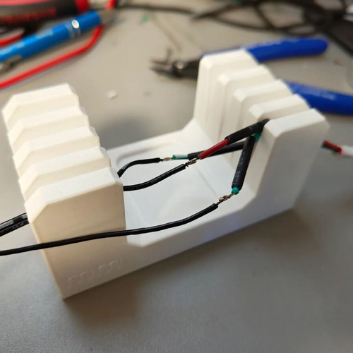 Cable Soldering Aid made to order, size 10x5x5 cm