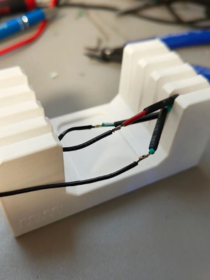 Cable Soldering Aid made to order, size 10x5x5 cm