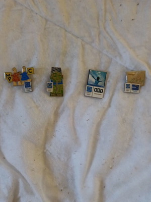 Ολυμπιακά pins Αθήνα 2004 σετ 4 τεμαχίων, σαν καινούργιο