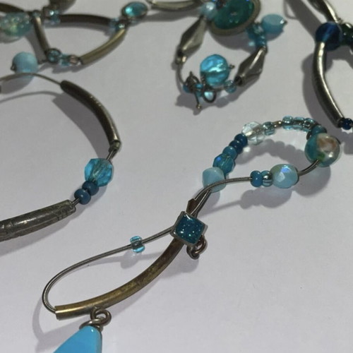 Bracelet set with 8 charms, like new, turquoise and silver