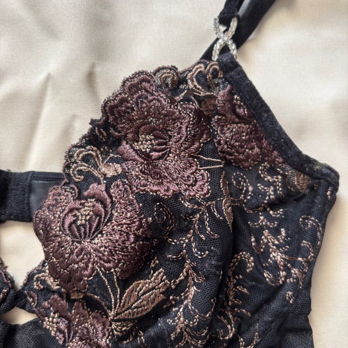 Black Embroidered Lace Corset Top like new
