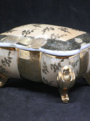 Antique porcelain footed fondue dish from Japan used