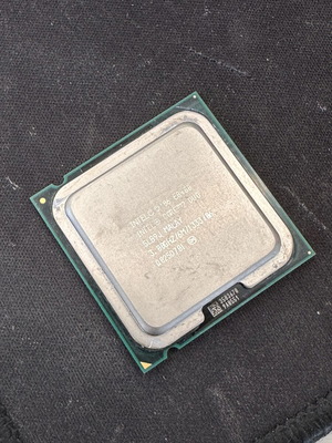 Intel Core 2 Duo E8400 3.00GHz processor LGA 775