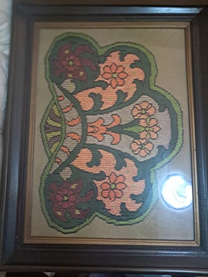 Embroidered frames set of 5 like new, handmade wooden frame
