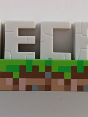 Minecraft lamp like new, dimensions 41x9