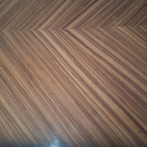 Dining table with 6 chairs like new, extendable, wood
