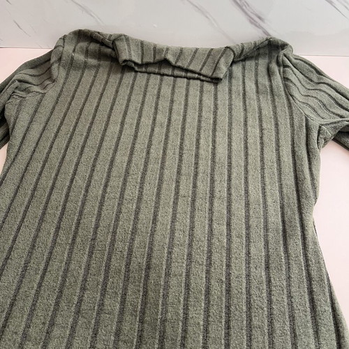 Shein green blouse medium-large like new, women's