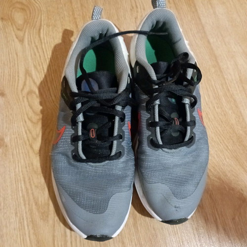 Nike Downshifter 12 NN kids shoes multicolor used, size 37