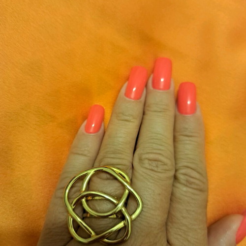 Ring new, gold-colored stainless steel