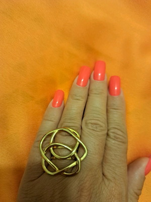 Ring new, gold-colored stainless steel