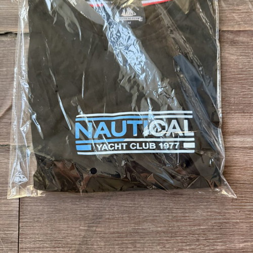 T-shirt new, size M, black