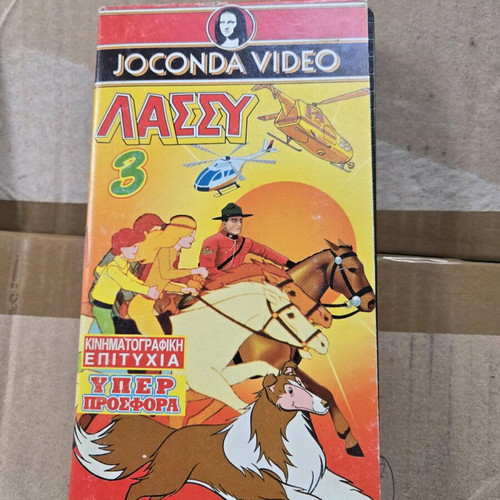 Lassie 3 VHS tapes like new, dubbed