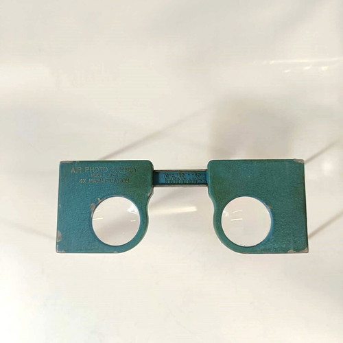 Vintage Air Photo Supply Corp PS-4 pocket stereoscope used