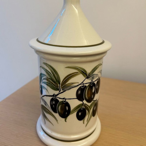 N Alagiannis Tanagra Ceramic Like New
