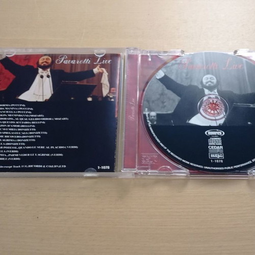 Pavarotti live CD used