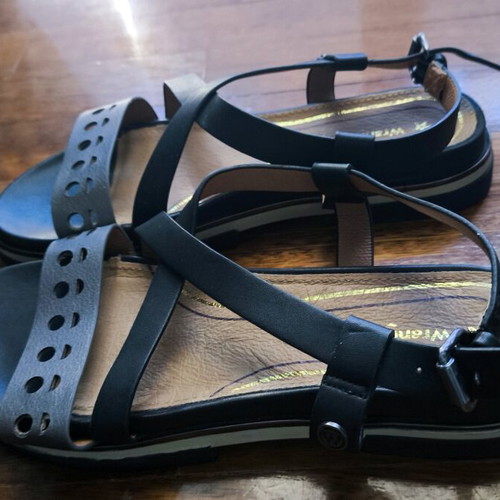 Wrangler Toledo Harvey sandals flat platform black size 40 like new