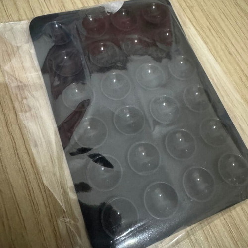 Mobile phone suction cup holder, new, silicone, 8 x 5.5 cm