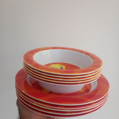 Warner Bros Tweety melamine plates set of 10, 5 shallow and 5 deep