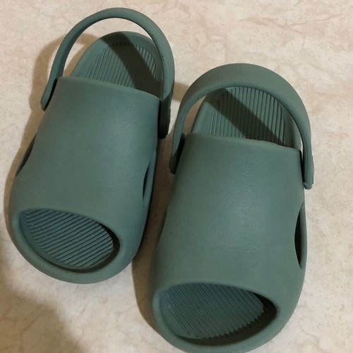 Liewood kids slippers like new, size 25