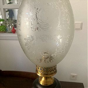Λάμπα vintage εποχής μαύρη με χρυσά σχέδια με το αυθεντικό γυαλί της