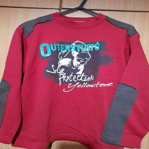 Defence by Mandarino sweatshirt for 10-year-old boy like new, red with brown details