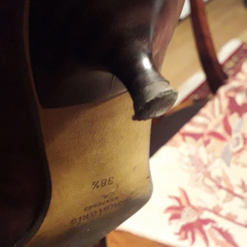 Leather branded vintage shoes size 38.5 in excellent condition