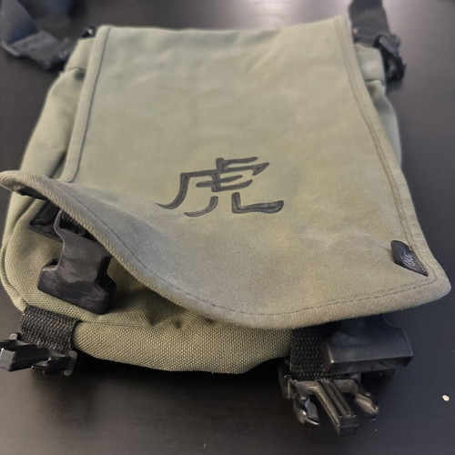 Asics Tiger vintage crossbody bag used, green with Japanese character