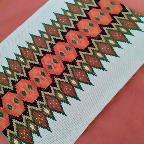 Hand-embroidered vintage pillowcase new, 45x39 cm