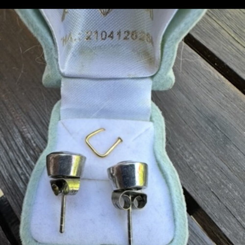Silver earrings with purple amethyst stone like new 925