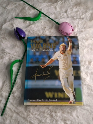 Shane Warne My Illustrated Career book like new with signature