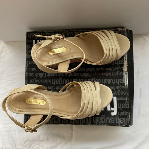 Fullah Sugah women's platform sandals size 39 like new beige pink