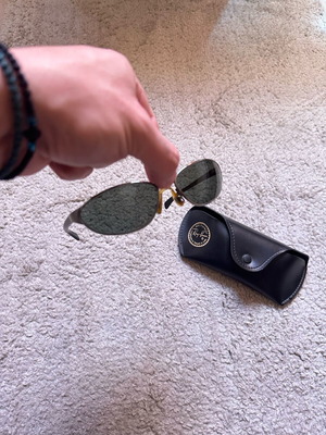 Ray Ban vintage sunglasses like new, black