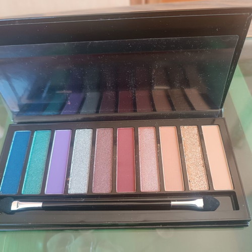 Eyeshadow palette with warm shades, new