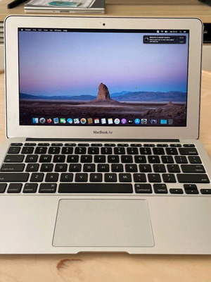 MacBook Air μεταχειρισμένο με Intel Core i5, SSD 128GB, 11 ιντσών