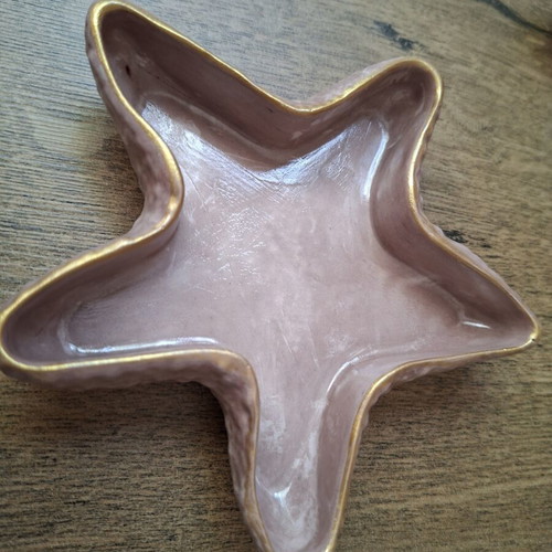 Handmade starfish plaster decor with acrylic paint, new