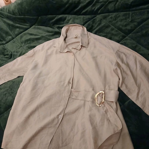 Women's beige shirt like new, size large, Made in Italy