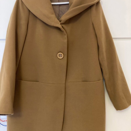 NEMA camel coat small like new