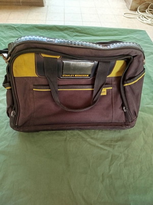 Stanley Fatmax tool bag used with hard bottom