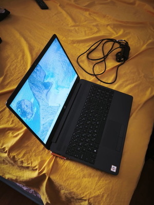 HP 255 G8 laptop like new, AMD Athlon Gold 3150U, 8GB DDR4, 256GB NVME SSD