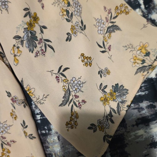 Zara floral shirt like new, size L