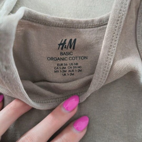 H&M baby bodysuits like new, pack of 4, 1-3 months