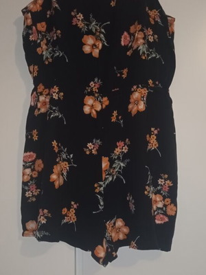 Romper like new with adjustable straps