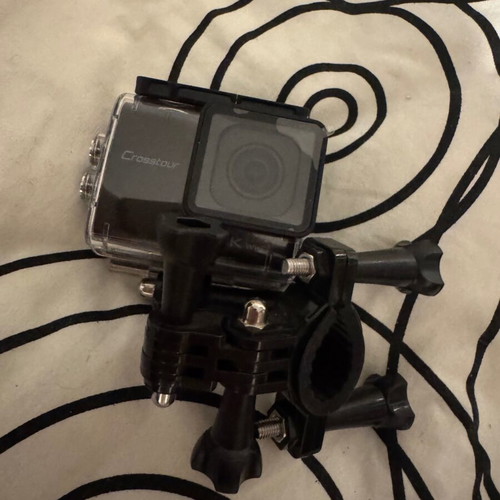 Crosstour CT9500 4K Action Camera like new with waterproof case and accessories