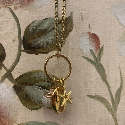 Ermina Kass necklace like new with shells and semi-precious stones