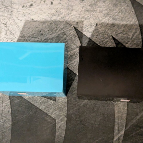 Plastic small boxes like new, pack of 2
