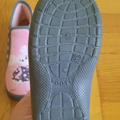 comfy girls' slipper 25 N