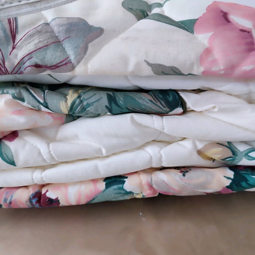 American double quilt 180 percale, reversible floral design new