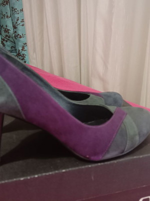 Women's suede pumps size 36 like new, gray and purple