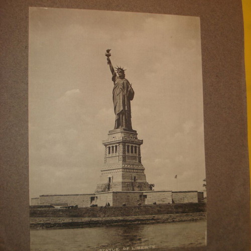 Album with 24 images from New York used