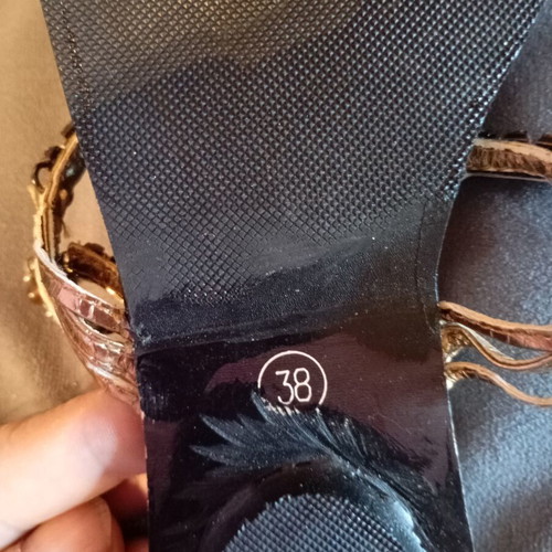 Sandals size 38 new, brown with chain decoration